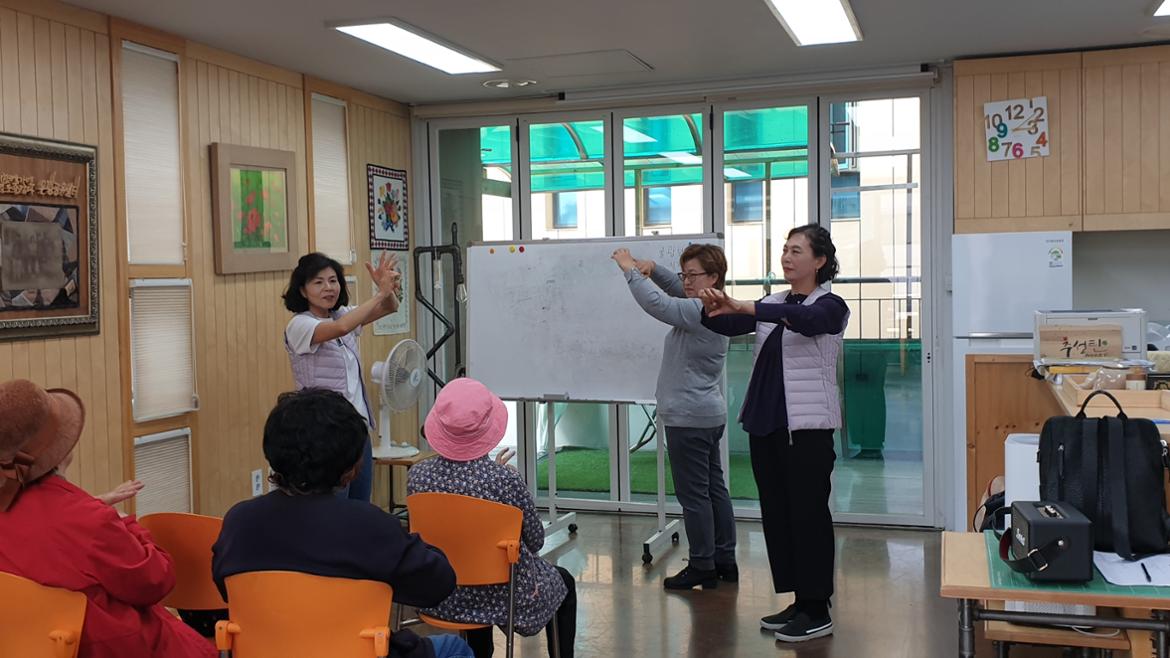 [50+실버케어 사회공헌단] ④실버체조팀_머리부터 발끝까지 내 건강 뇌 건강 지킴이